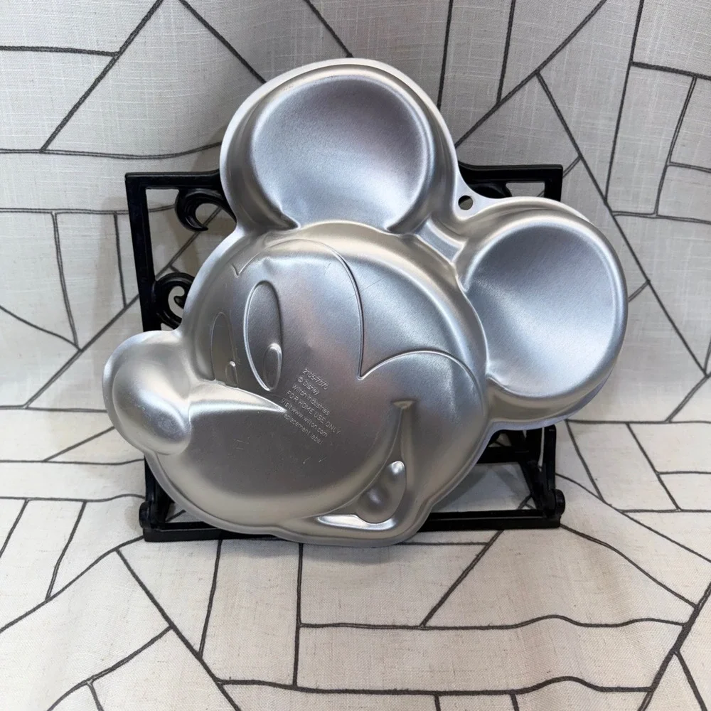 Wilton Mickey Mouse Cake Pan 13